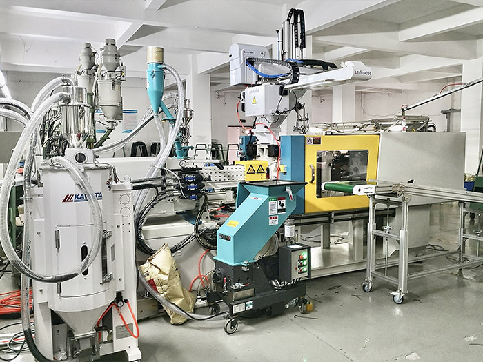 SLow Speed Plastic Shredder